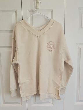Women's Cream V-Neck Sweatshirt - Lakegirl